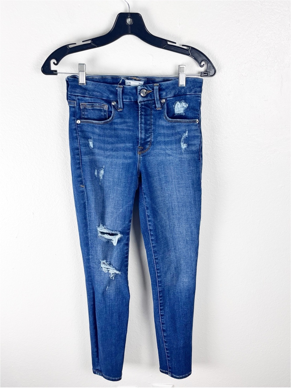 GOOD AMERICAN Good Legs Intentionally Ripped Five Pocket Jeans 25 Casual Neutral